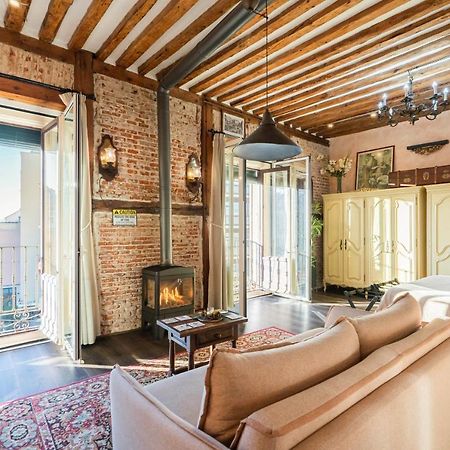 1851: Exceptional 19Th Century Studio In Madrid Exterior foto