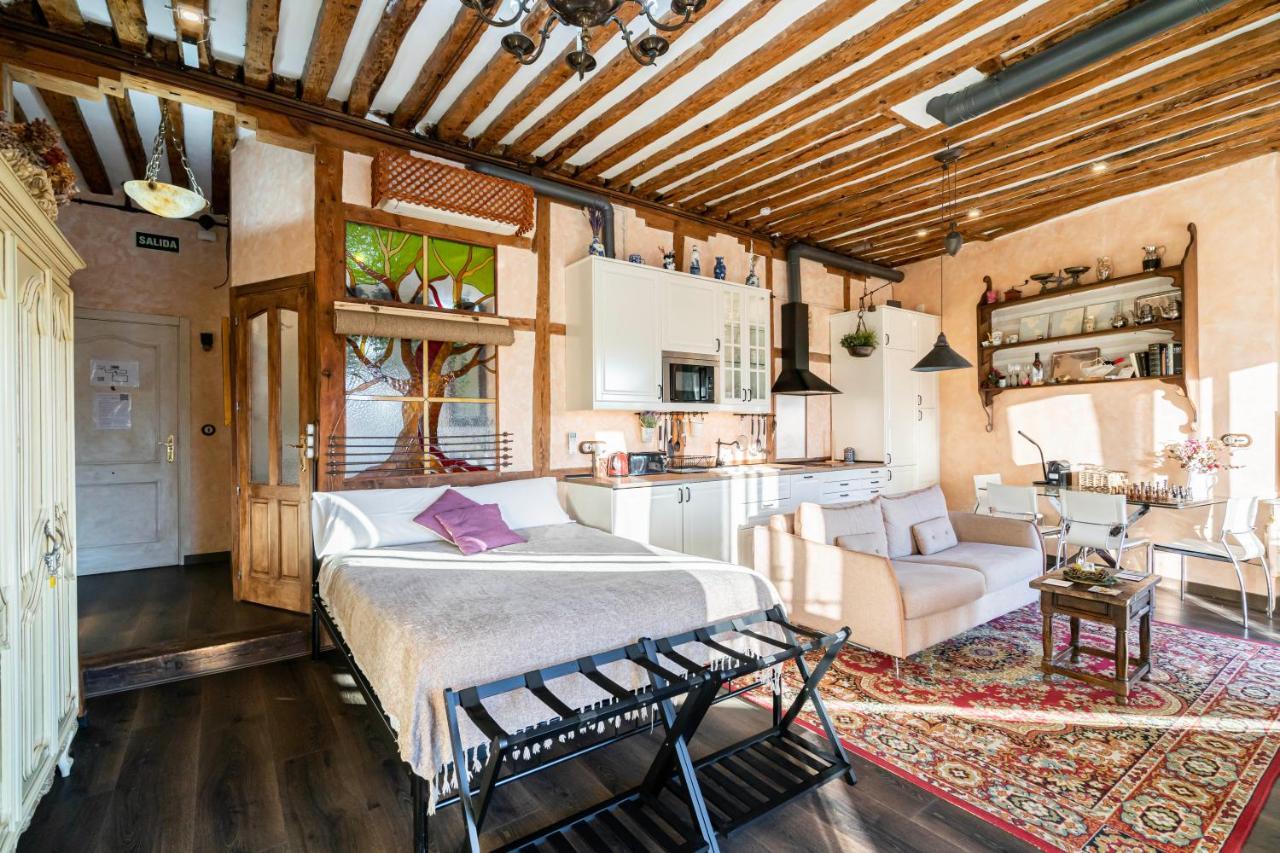 1851: Exceptional 19Th Century Studio In Madrid Exterior foto